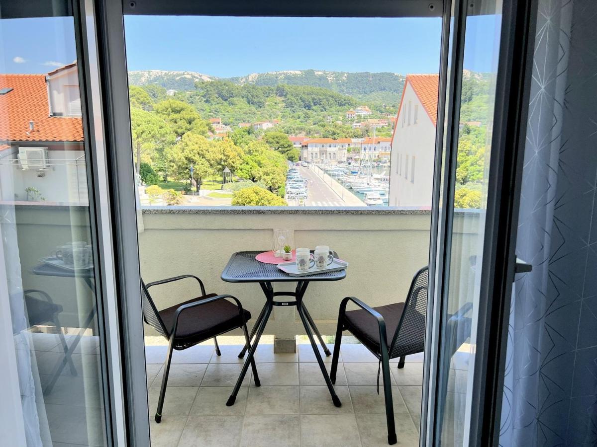Rab City Apartment Greeny Rab Town Buitenkant foto