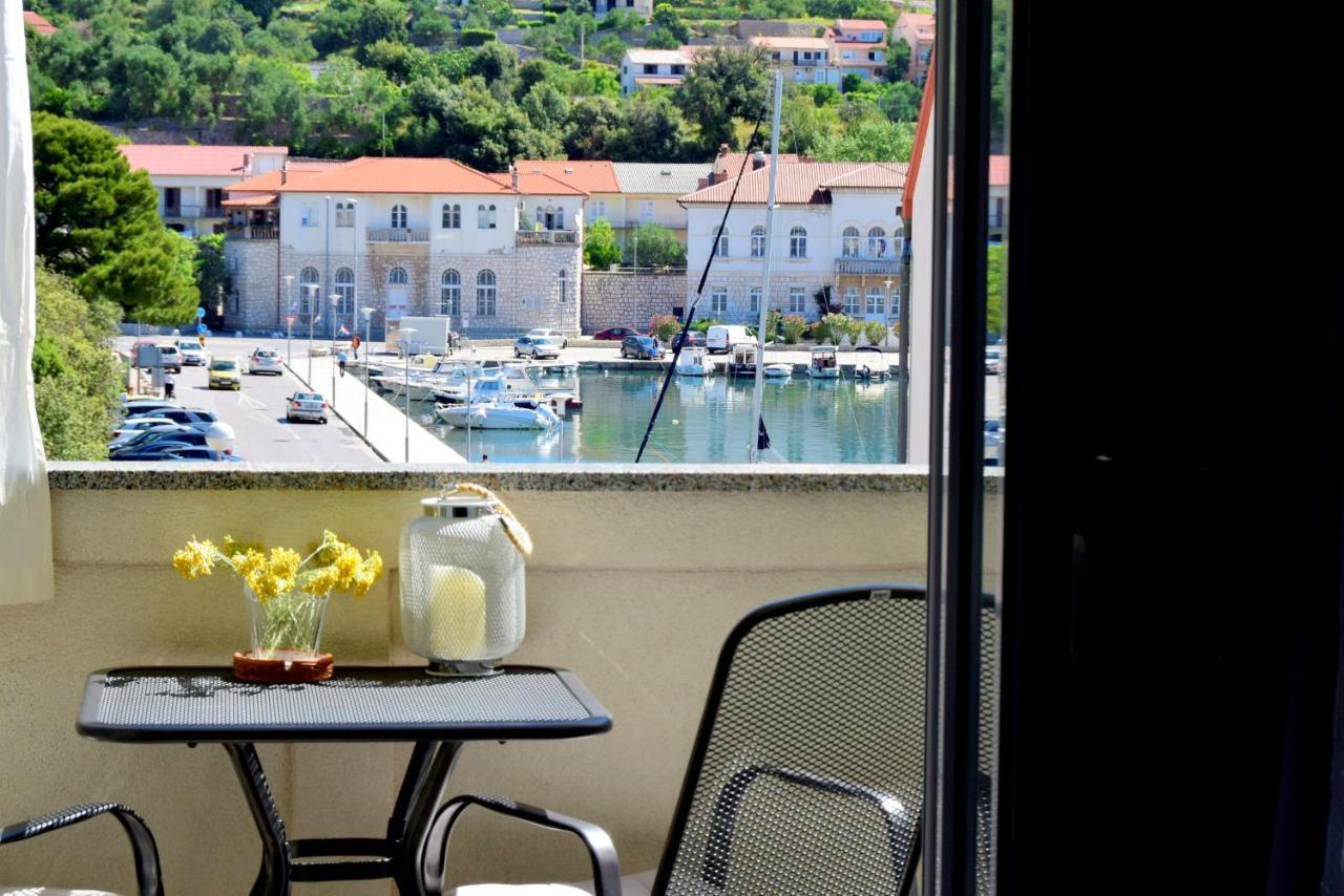 Rab City Apartment Greeny Rab Town Buitenkant foto