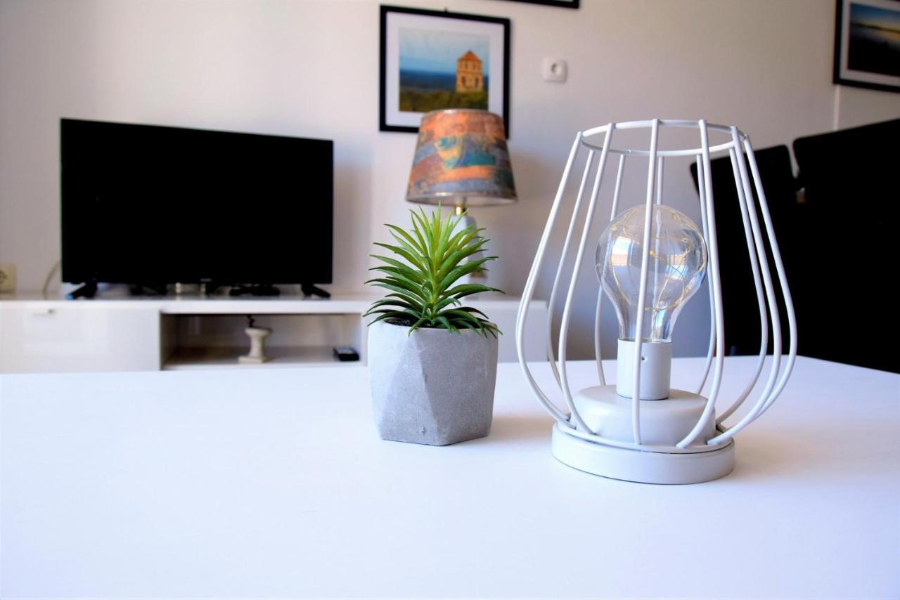 Rab City Apartment Greeny Rab Town Buitenkant foto